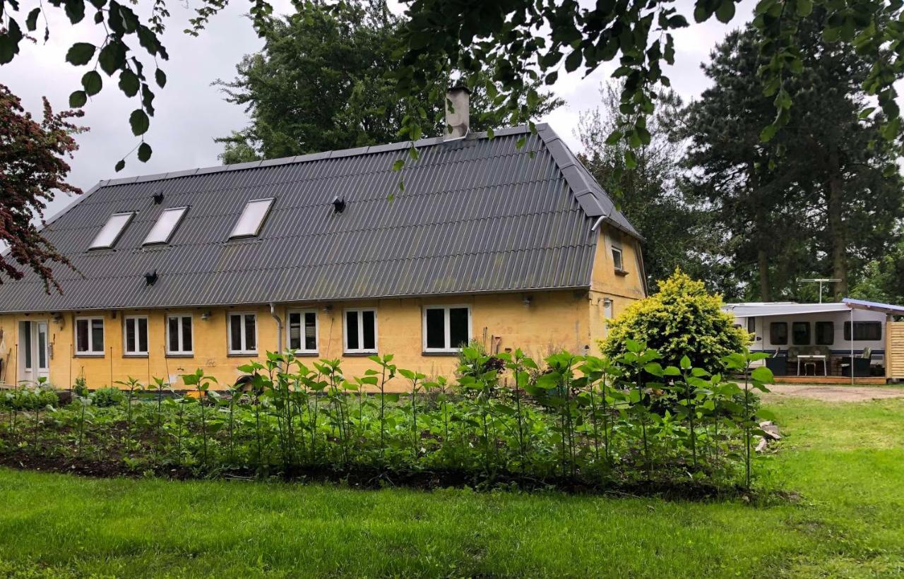 Skovfogedhuset Abildskov (Broby) ภายนอก รูปภาพ